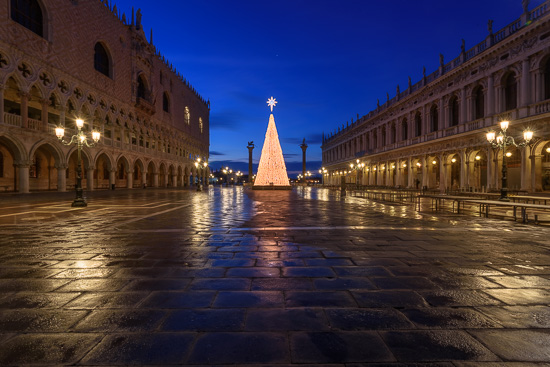 Christmas in St. Mark's