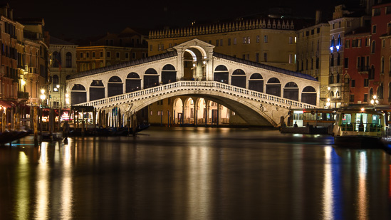 Ponte di Rialto Nights